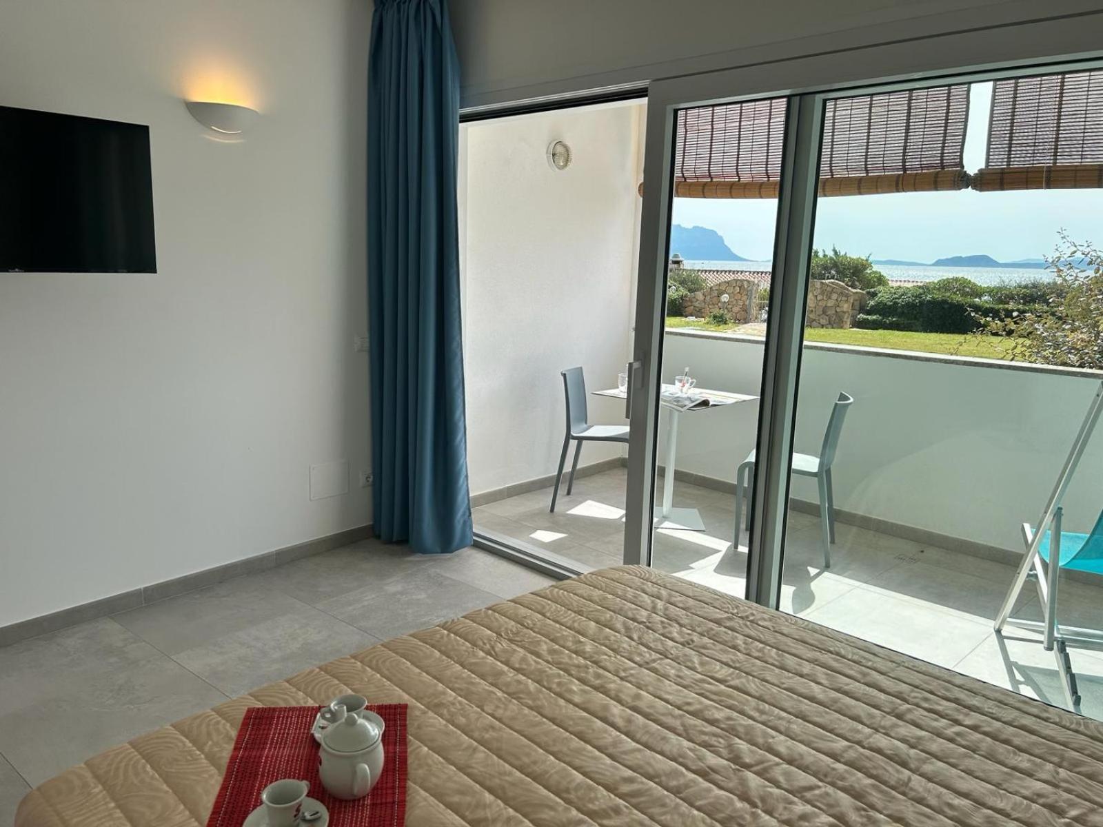 Rooms, Affittacamere Maksim Golfo Aranci Exterior foto